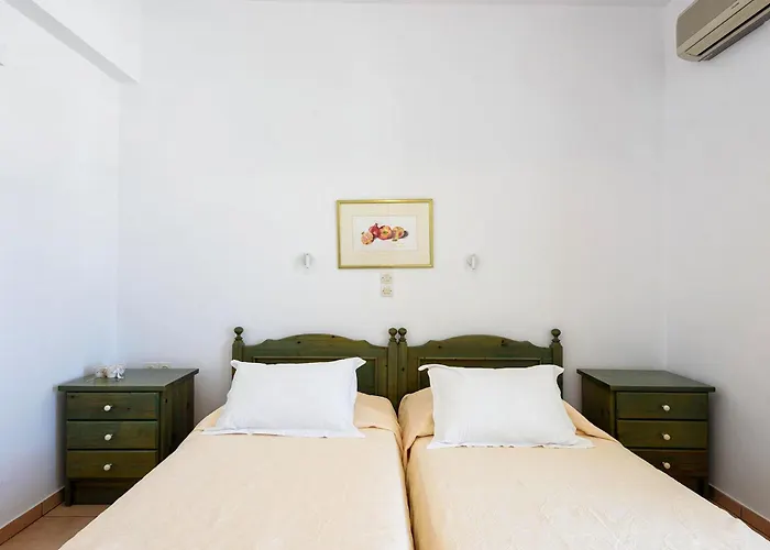 Zanneta's House * Nausa