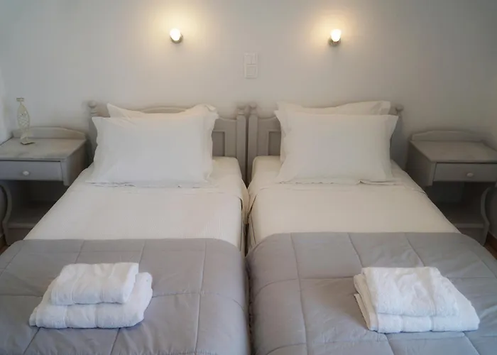 Zanneta's House * Nausa