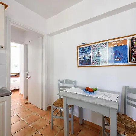 アパート Zanneta's House ナウサ